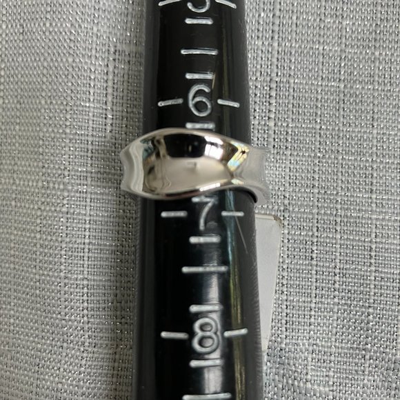 Silver Lia Sophia Capricious Retired Band Ring Size 7 - Picture 8 of 8